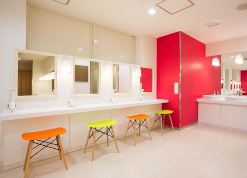 カルド鶴見店のパウダールーム